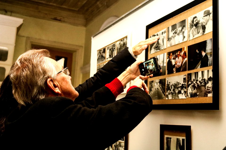 05.07.2019 - Prefeita Paula Mascarenhas e o vice Idemar Barz prestigiam a abertura da exposição fotográfica ‘Bernardo de Souza em dois tempos’ em homenagem ao ex-prefeito, com imagens do fotógrafo Gustavo Vara - Foto: Michel Corvello