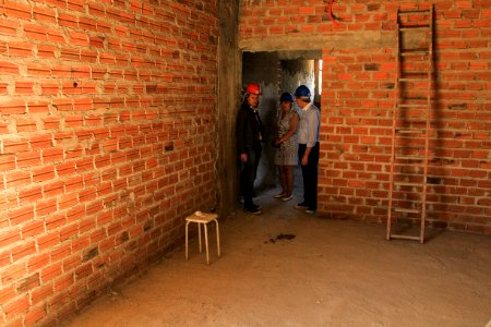 01.11.2017 - Prefeita Paula Mascarenhas e vice Idemar Barz em visita à obra da UBS Virgílio Costa