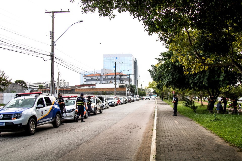 30.03.2021 - Operação para fiscalizar o uso de máscaras na Avenida Dom Joaquim - Foto Michel  Corvello
