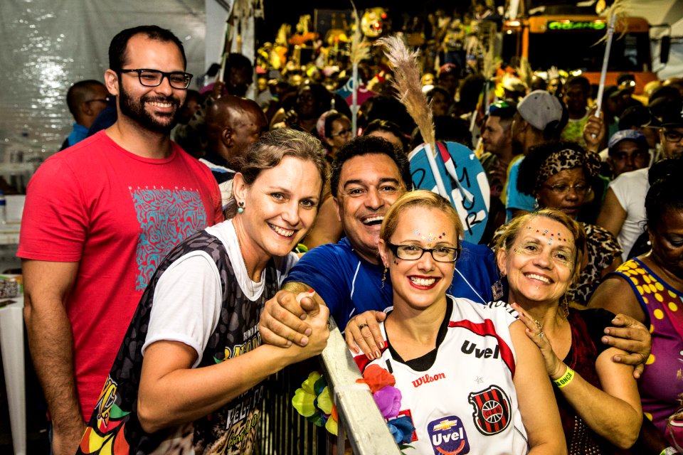 10.02.2018 - Prefeita Paula Mascarenhas e o vice Idemar Barz durante o primeiro dia do Carnaval 2018 - Foto: Gustavo Vara