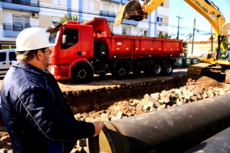 20.08.2018 - Prefeito em exercício Idemar Barz durante visita obra de instalação adutora ETA São Gonçalo - Foto: Gustavo Vara