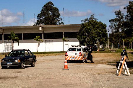 22.04.2021 - Drive para 2ª dose dos idosos de 75 anos e escolas para idosos de 60 anos - Foto Michel Corvello