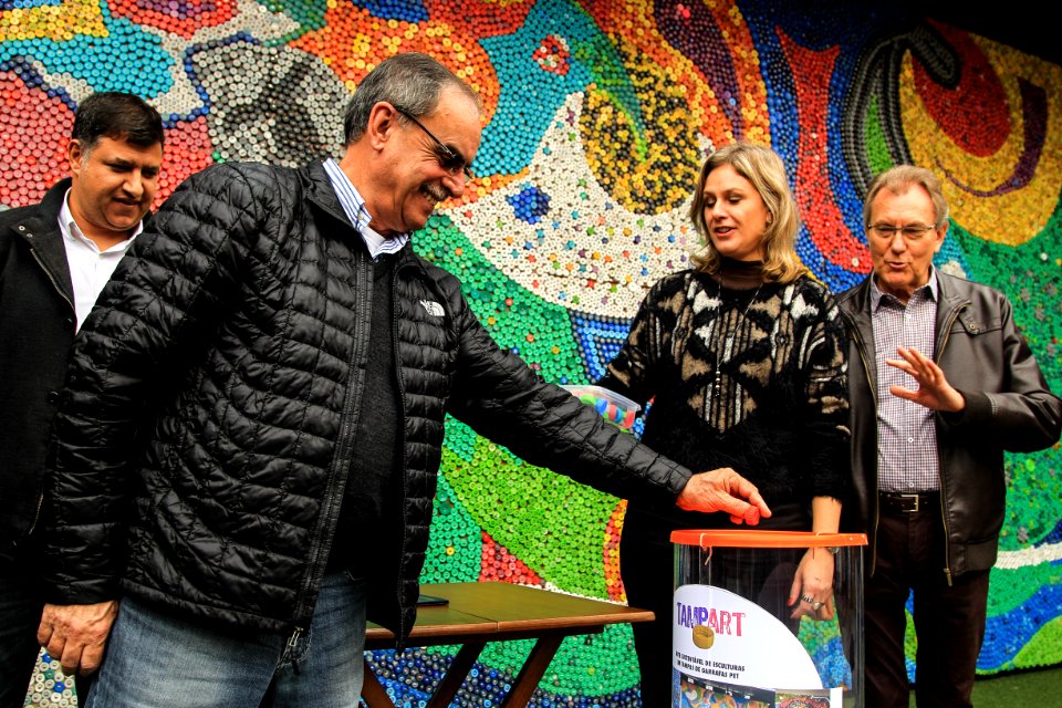 12.06.2018 - Prefeita Paula Mascarenhas e o vice Idemar Barz durante o ato de lançamento do Tampart e assinatura de uma termo de cooperação - projeto de arte e sustentabilidade - Foto: Gustavo Vara