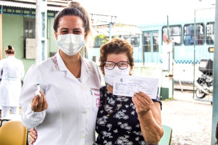 26.03.2021 - Vacinação dos idosos com 74 anos nas escolas - Foto Michel Corvello