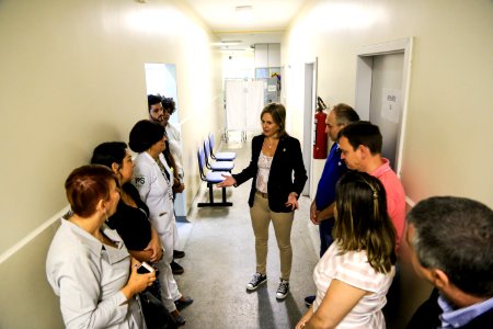 08.03.2018 - Prefeita Paula Mascarenhas visita à ala pediátrica do Pronto Socorro após reforma - Foto: Gustavo Vara