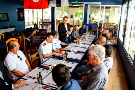 24.11.2017 - Prefeito em exercício Idemar Barz em reunião almoço com o vice-almirante Victor Cardoso Gomes - Fotos: Marcel Avila
