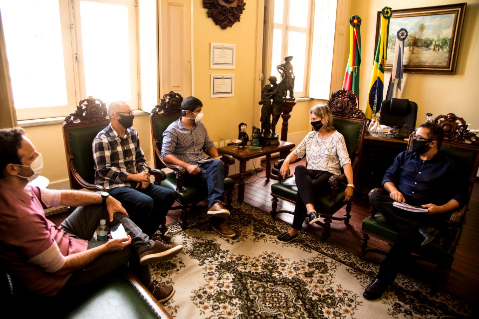 05.04.2021 - Prefeita Paula Mascarenhas em reunião com os vereadores Marcola e Jurandir - Foto: Gustavo Vara