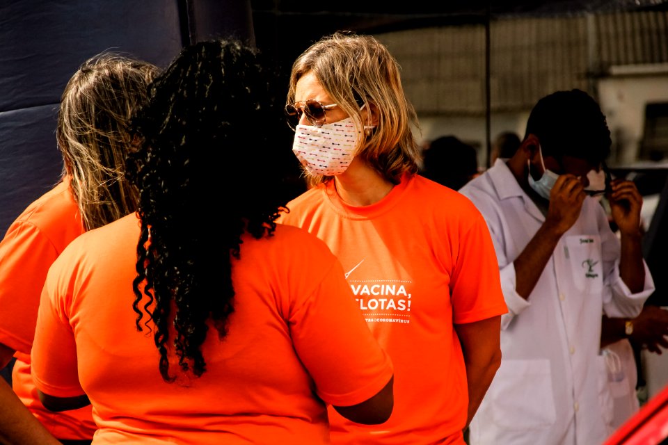 27.02.2021 Prefeita Paula Mascarenhas acompanha Drive Thru de Vacinação para idosos Foto Rodrigo Chagas
