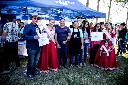 12.11.2017 - 1ª Festa do Morango é atração na comunidade do Redentor, na Estrada da Gama, localizada no Monte Bonito. Com a presença do secretário muncipal Jair Seidel, vice prefeito Idemar Barz e a prefeita Paula Mascarenhas