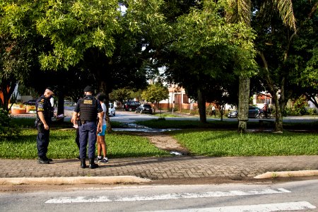 30.03.2021 - Operação para fiscalizar o uso de máscaras na Avenida Dom Joaquim - Foto Michel  Corvello