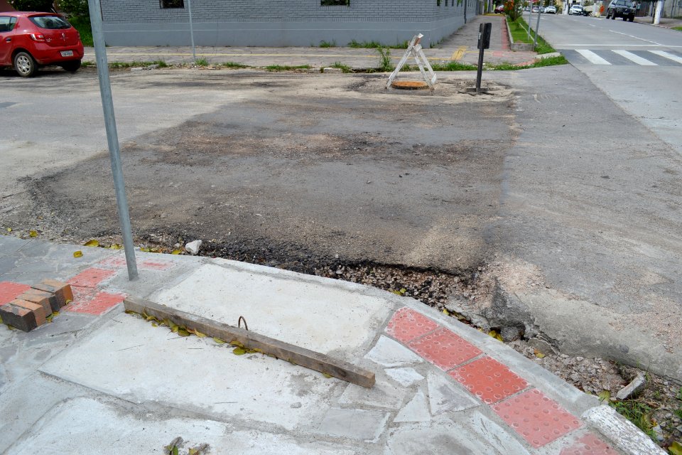 13.11.2019 - SEPLAG -Melhorias na rua Leonardo Colares - Foto Janine Tomberg