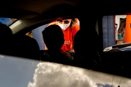 27.02.2021 Prefeita Paula Mascarenhas acompanha Drive Thru de Vacinação para idosos Foto Rodrigo Chagas