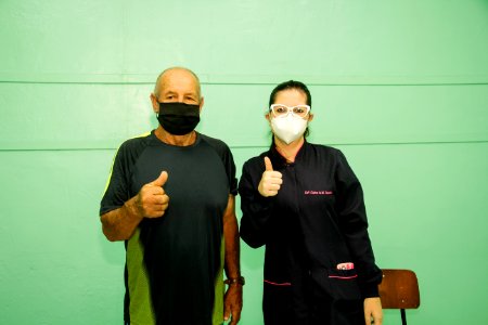 25.03.2021 Vacinação dos idosos com 75 anos nas escolas Foto Rodrigo Chagas-37