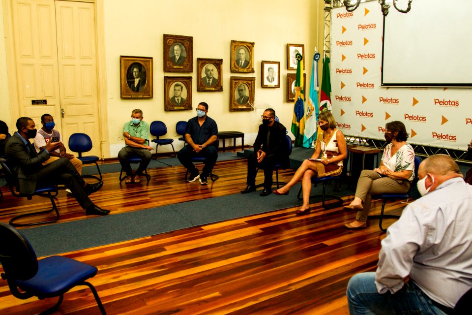 10.02.2021 - Prefeita Paula Mascarenhas em reunião com vereadores - Foto: Gustavo Vara