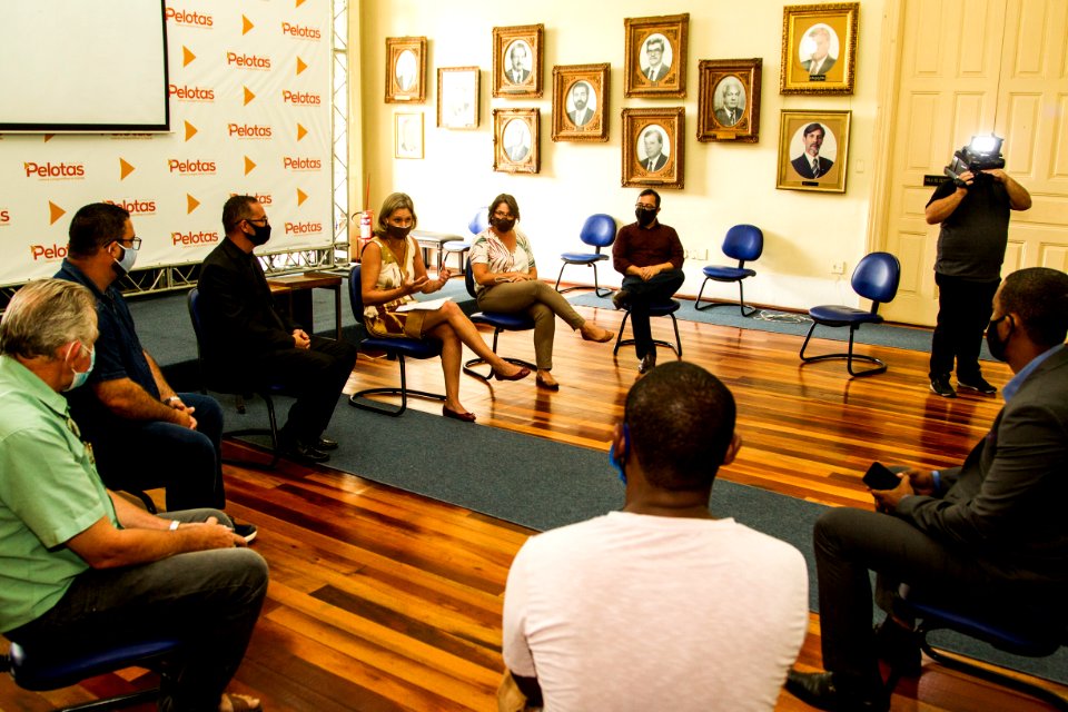 10.02.2021 - Prefeita Paula Mascarenhas em reunião com vereadores - Foto: Gustavo Vara