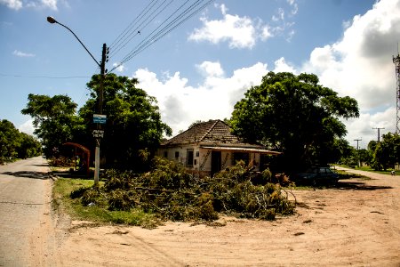 22.01.2021 - Projeto Bairro Bem Cuidado, serviços de limpeza urbana no Balneário dos Prazeres - Foto Michel Corvello