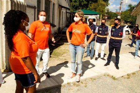 27.02.2021 - Prefeita Paula Mascarenhas acompanha o drive thru de vacinação para idosos - Foto: Gustavo Vara