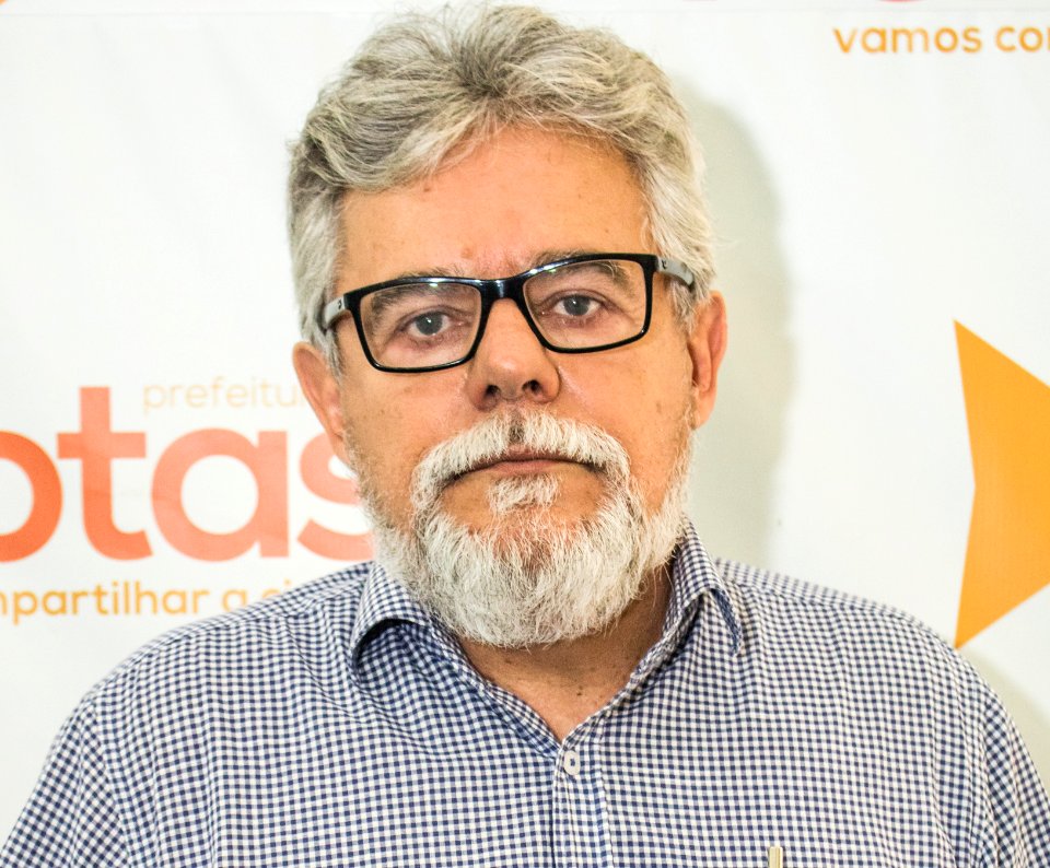 Ubirajara Leal -  Secretário de Habitação e Regularização Fundiária