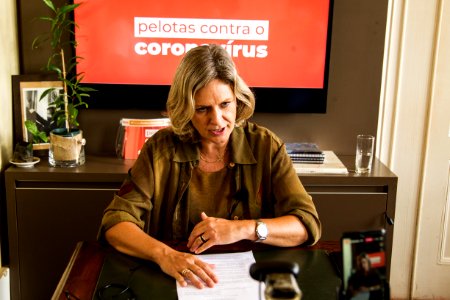 01.03.2021 - Prefeita Paula Mascarenhas em live de atualização sobre a pandemia de COVID-19 - Foto: Gustavo Vara