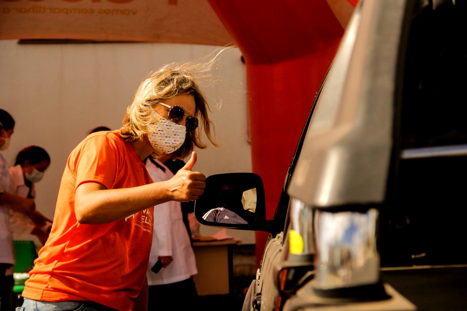 27.02.2021 Prefeita Paula Mascarenhas acompanha Drive Thru de Vacinação para idosos Foto Rodrigo Chagas