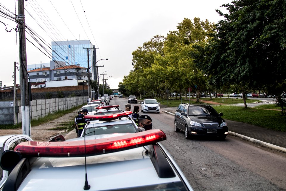 30.03.2021 - Operação para fiscalizar o uso de máscaras na Avenida Dom Joaquim - Foto Michel  Corvello