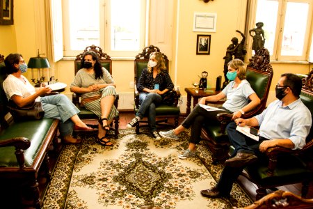 27.01.2021 - Prefeita Paula Mascarenhas em reunião com a vereadora Marisa Schwarzer - Foto: Gustavo Vara