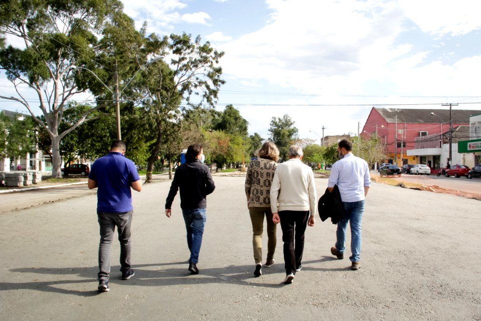 23.06.2020 – Prefeita Paula Mascarenhas Visita às obras do Largo de Portugal e canteiros da Duque de Caxias  Foto: Rodrigo Chagas