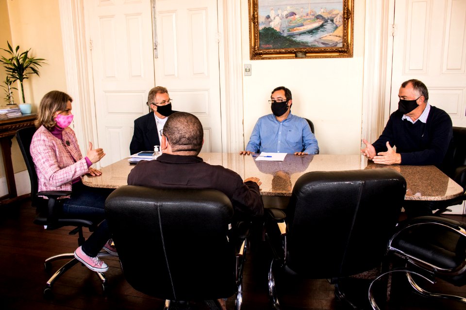 17.06.2020 - Prefeita Paula Mascarenhas em reunião com Grêmio Esportivo Brasil e Esporte Clube Pelotas - Foto Michel Corvello