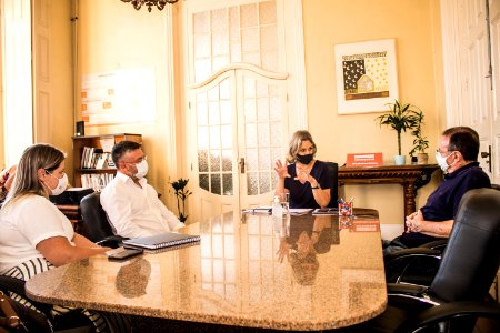 06.01.2021 - Prefeita Paula Mascarenhas realiza reunião com os secretários da SDR, SSUI e Sanep - Foto Michel Corvello