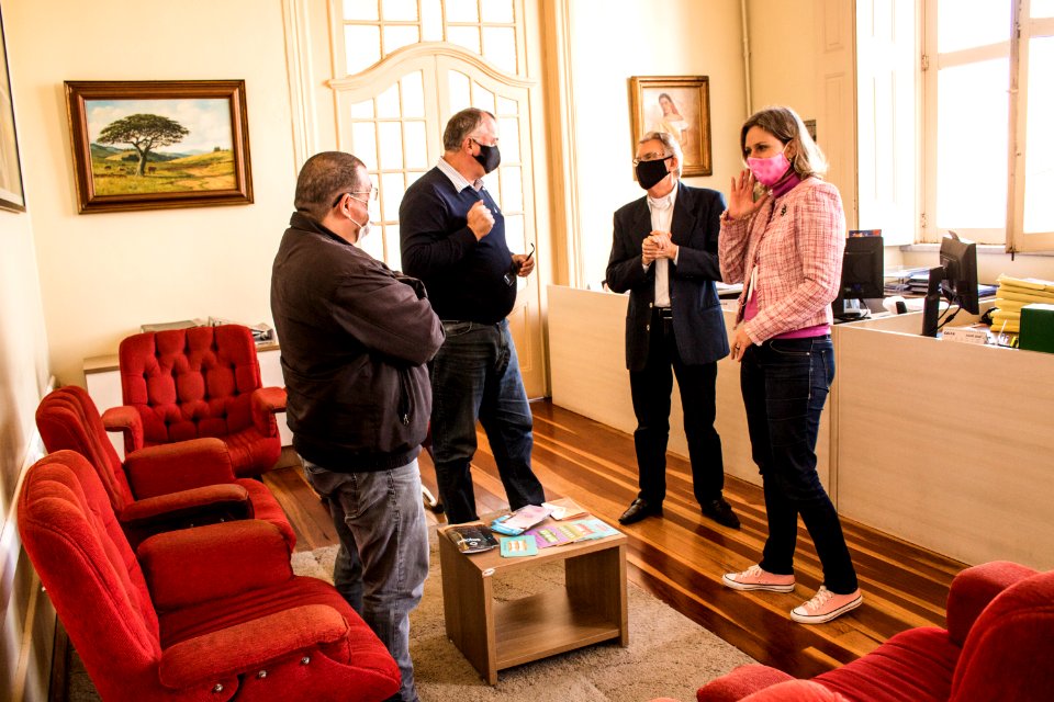 17.06.2020 - Prefeita Paula Mascarenhas em reunião com Grêmio Esportivo Brasil e Esporte Clube Pelotas - Foto Michel Corvello