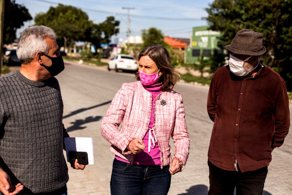 17.06.2020 - Prefeita Paula Mascarenhas realiza caminhada de entrega da avenida Visconde da Graça - Foto: Gustavo Vara