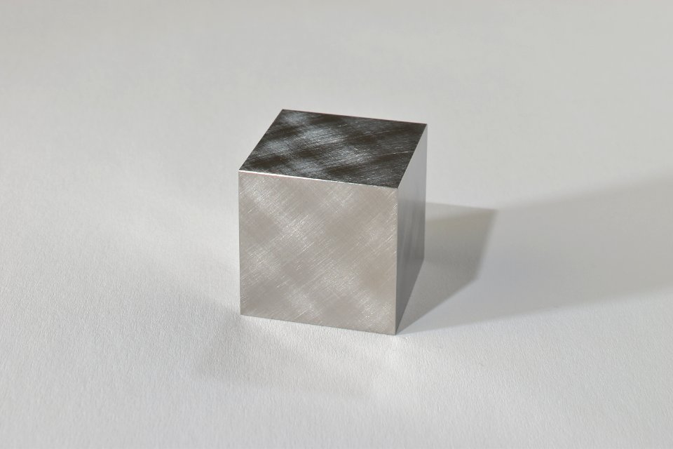 Titan cube