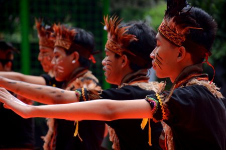 Tari Sajojo asal papua (2)