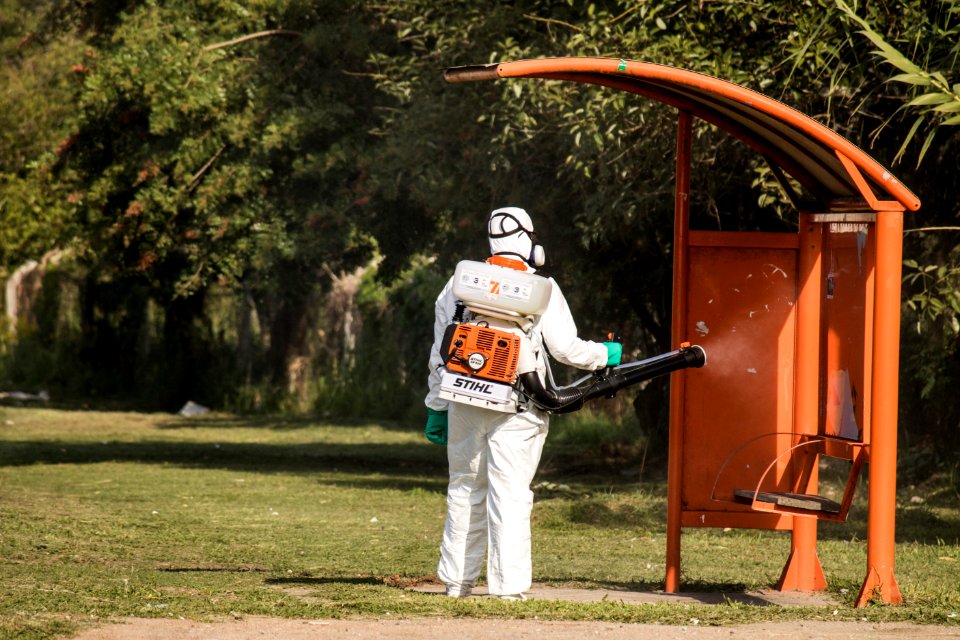 26.03.2020 - Ação de pulverização na UPA areal, PS e prédios públicos para prevenir a contaminação por coronavírus - Foto Michel Corvello
