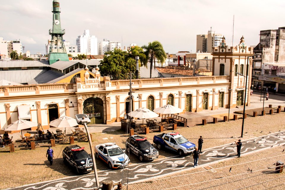22.04.2020 - Movimentação das forças de segurança na cidade - Foto Michel Corvello