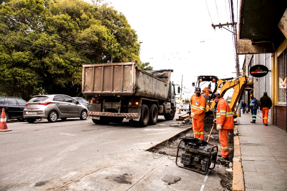 14.04.2020 - Início das obras da Marechal Floriano - Foto Michel Corvello