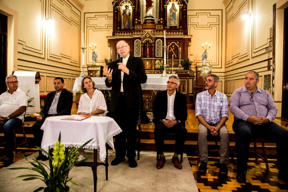12.02.2020 - Prefeita Paula Mascarenhas realiza a  assinatura da lei nº 6.774 que declara o tombamento do edifício localizado à rua Gomes Carneiro, 1302, prédio da Igreja Matriz do Sagrado Coração de Jesus - Foto: Gustavo Vara