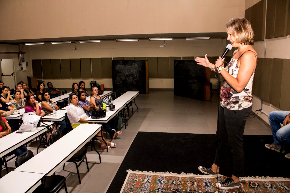 02.03.2020 - Prefeita Paula Mascarenhas participa da acolhida aos 120 novos servidores da Educação - Foto Michel Corvello