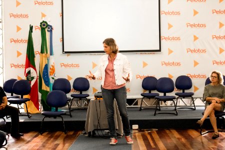 20.03.2020 Prefeita Paula Mascarenhas realiza reunião com servidores do Paço Municipal - Foto Michel Corvello