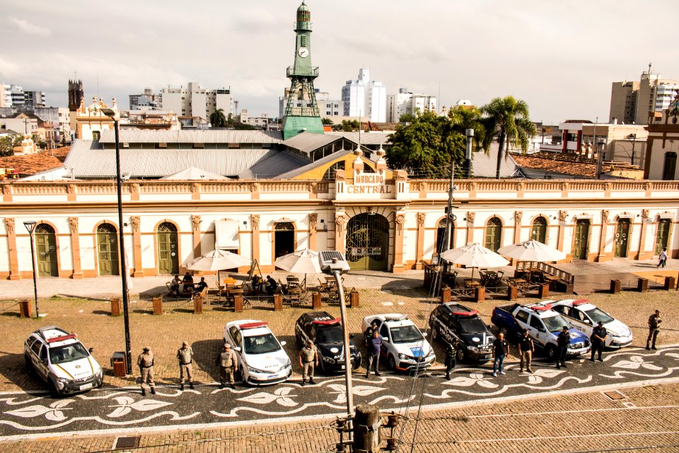 22.04.2020 - Movimentação das forças de segurança na cidade - Foto Michel Corvello