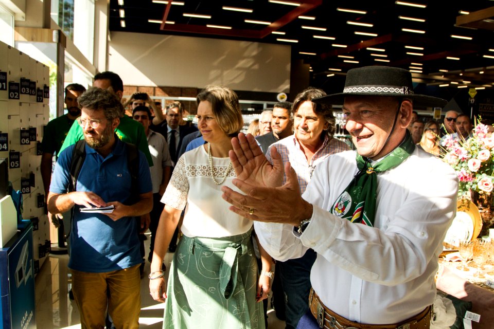 25.01.2020 - Prefeita Paula Mascarenhas e o vice Idemar Barz participam da  inauguração da loja Havan - Foto: Gustavo Vara