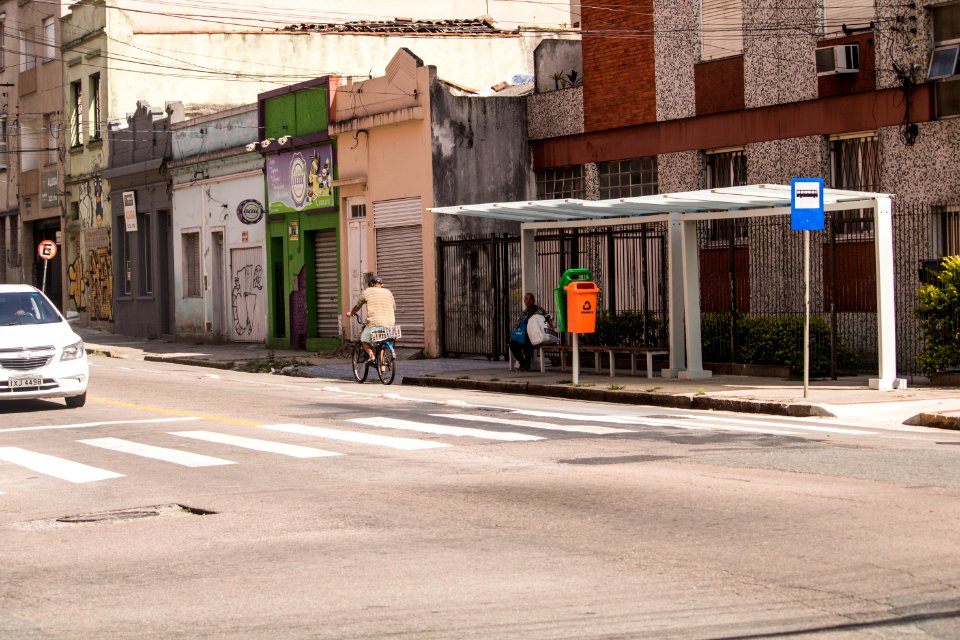 17.01.2020 - Novas paradas de ônibus da rua Dom Pedro II - Foto Michel Corvello