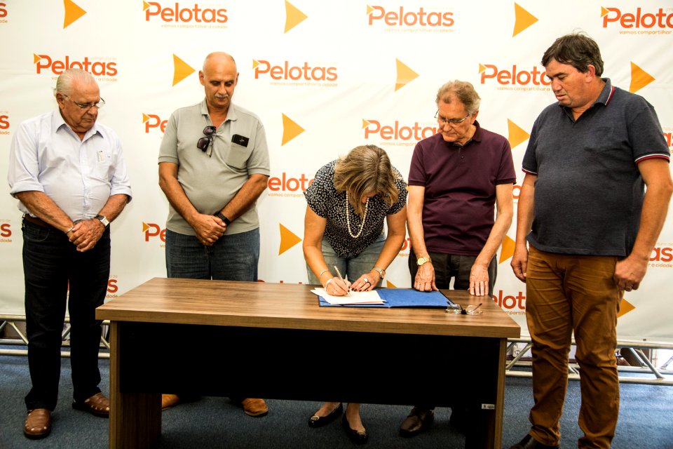 13.02.2020 - Prefeita Paula Mascarenhas realiza assinatura de quatro leis dos vereadores - Foto: Gustavo Vara