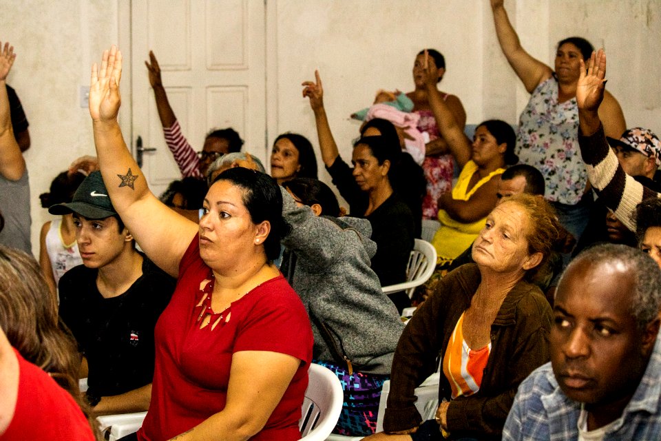 11.02.2020 - Prefeita Paula Mascarenhas realiza reunião com moradores do Loteamento Anglo - Foto Michel Corvello