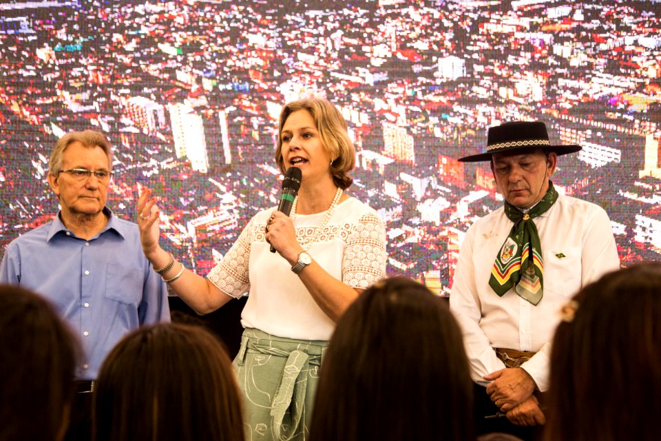25.01.2020 - Prefeita Paula Mascarenhas e o vice Idemar Barz participam da  inauguração da loja Havan - Foto: Gustavo Vara