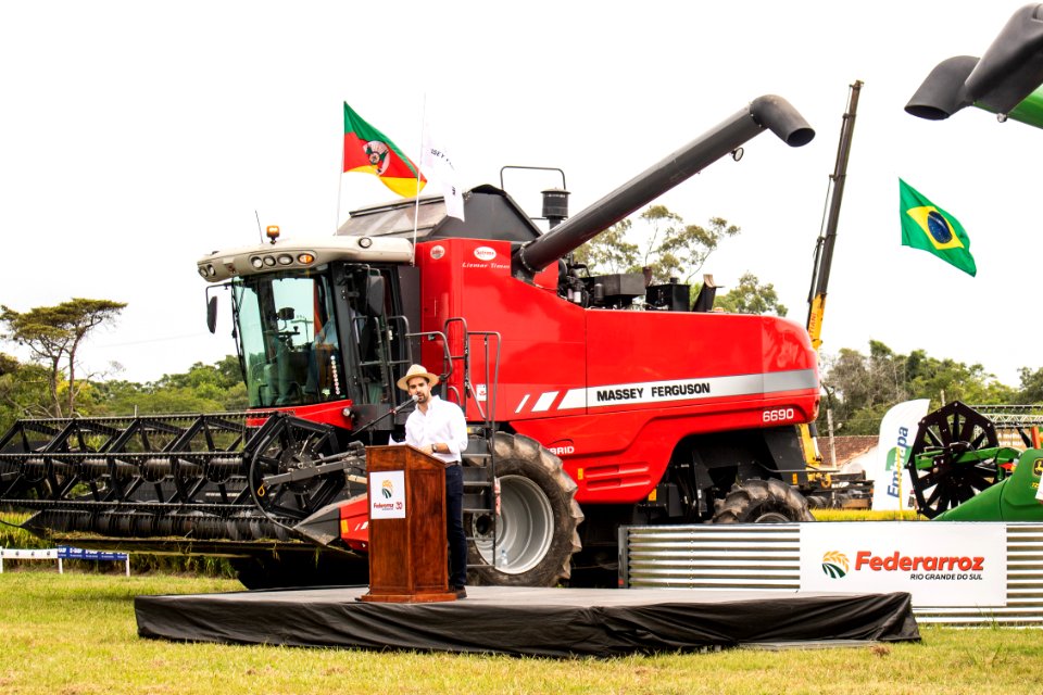 14.01.2020 - Prefeita Paula Mascarenhas e o governador Eduardo Leite prestigiam a abertura da 30ª Colheita do Arroz - Foto Michel Corvello