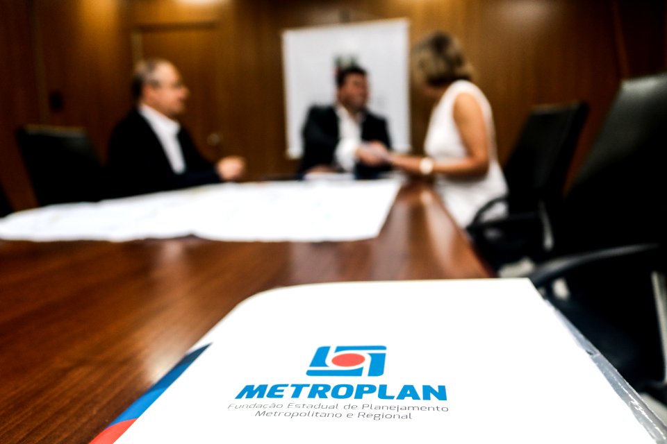 30.12.2019 - Prefeita Paula Mascarenhas realiza a assinatura de contrato com a Metroplan para obra na Avenida Cidade de Lisboa - Foto: Michel Corvello