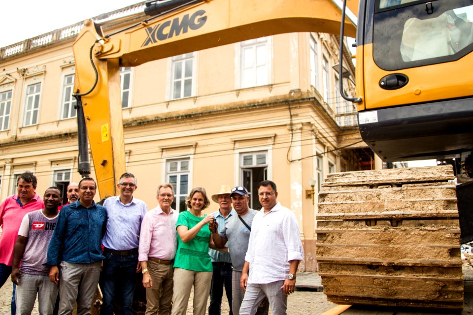 20.12.2019 - Prefeita Paula Mascarenhas e o vice idemar Barz realizam a entrega de veículos adquiridos com recursos do Finisa para as Administrações Regionais da SSUI - Foto: Gustavo Vara
