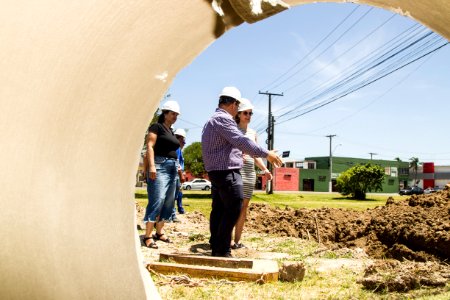 19.12.2019 - Prefeita Paula Mascarenhas visita às obras do Sanep  na Praça do Colono, rua Barão de Azevedo Machado (entre Gonçalves Chaves e JK), avenida Ildefonso em frente a Mario Peiruque  - Foto: Gustavo Vara