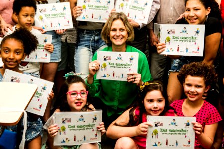 28.11.2019 - Prefeita Paula Mascarenhas  e o vice Idemar Barz participam do lançamento do livro ‘Escola: Uma proposta de Paz - Foto: Gustavo Vara